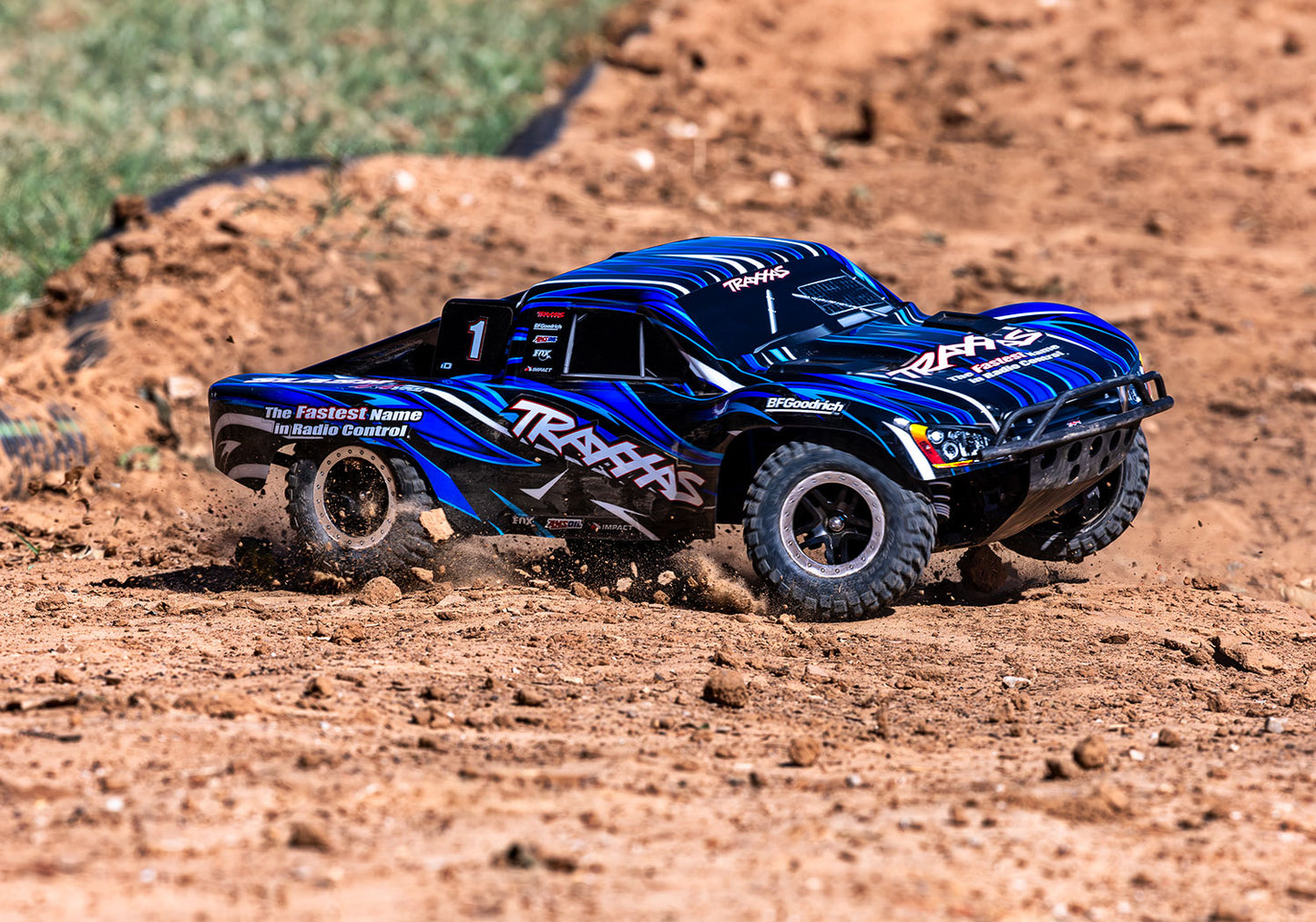 Traxxas 1/10 Slash 4x4 VXL-3S Brushless - Clipless Body