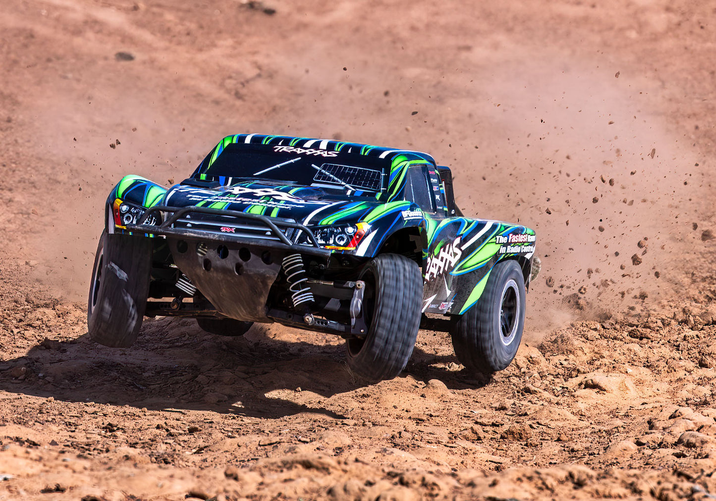 Traxxas 1/10 Slash 4x4 VXL-3S Brushless - Clipless Body