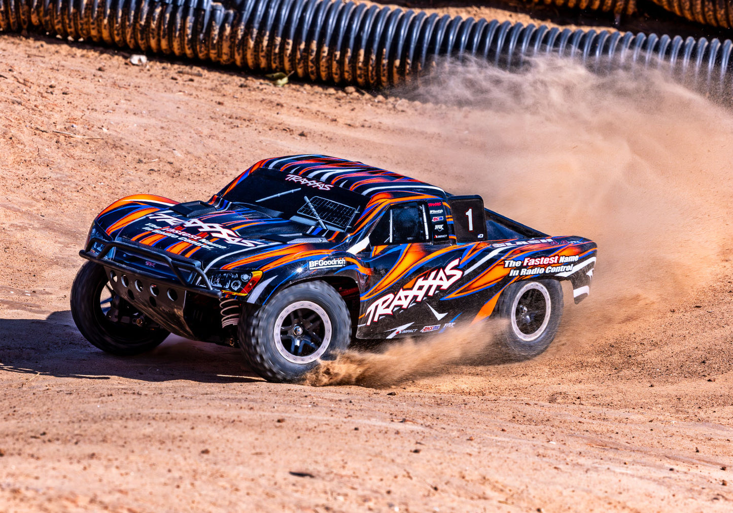 Traxxas 1/10 Slash 4x4 VXL-3S Brushless - Clipless Body