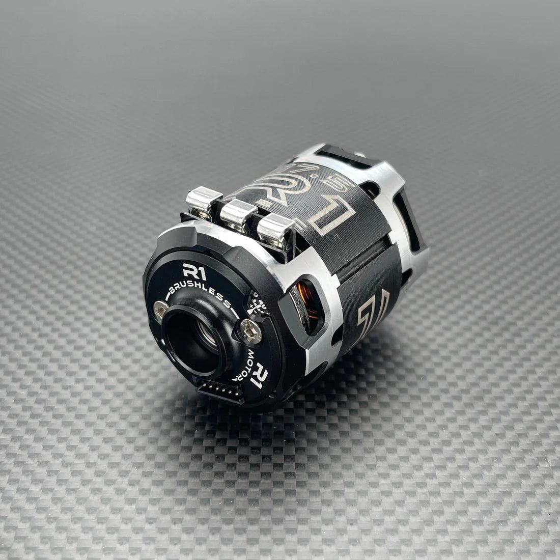 R1WURKS V30 17.5T (2025 ROAR Approved)