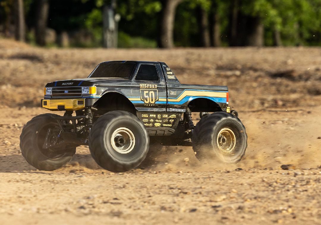 Traxxas 1/10 MT BL-2S 4x4 RTR - Bigfoot 50th Anniversary (Incl B&C)