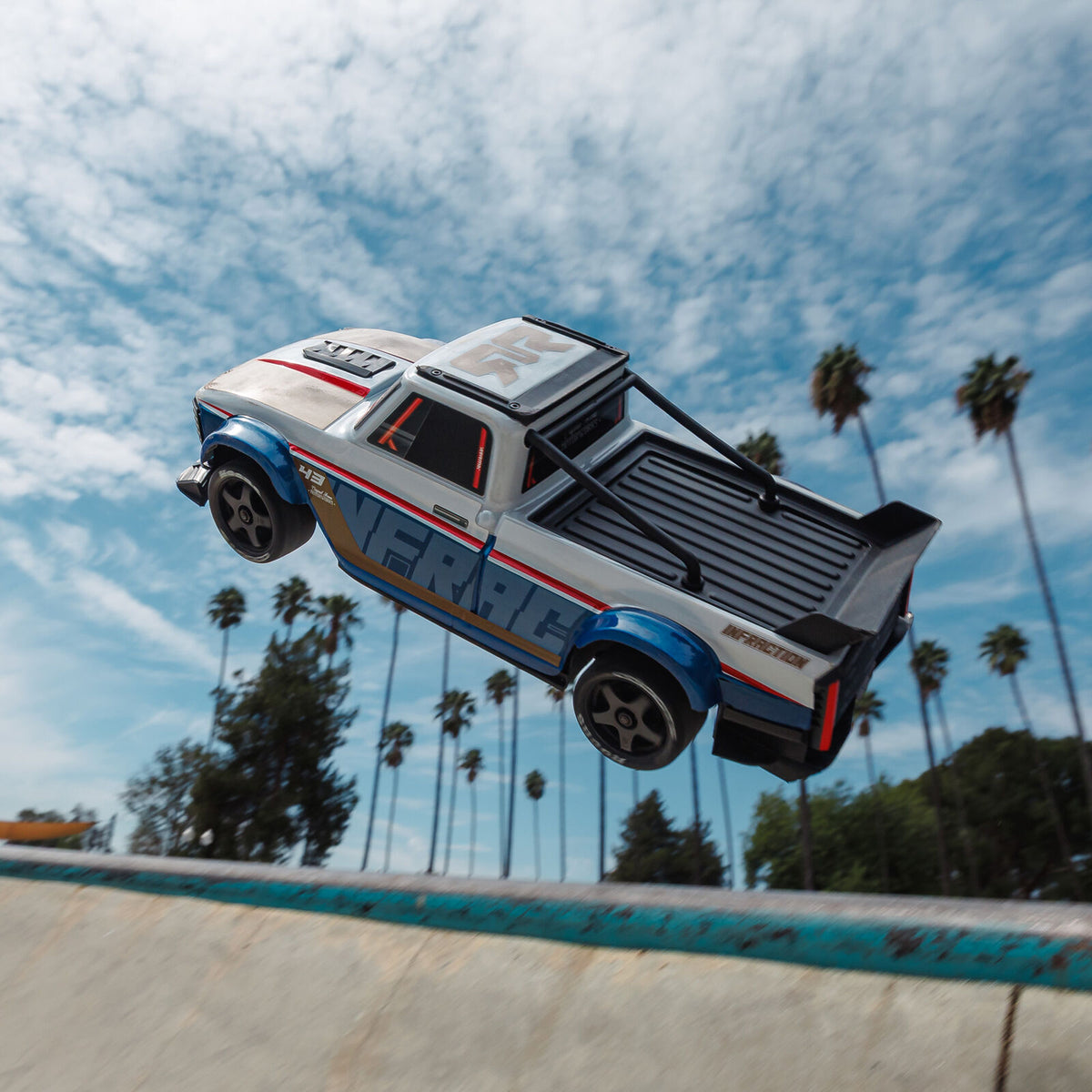 ***Pre-Order*** Arrma Infraction Grom 3S (White)
