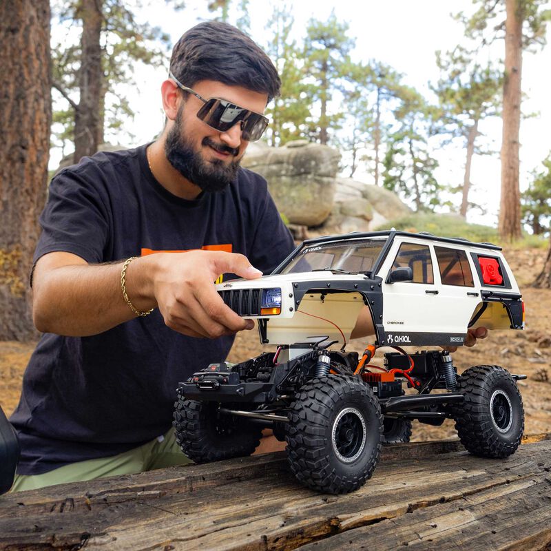 *** Pre-Order*** Axial 1/10 Axial SCX10 III Jeep Cherokee XJ Ready To Run