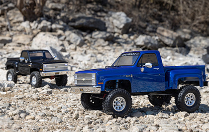 Axial 1/10 SCX10 III Base Camp 1982 Chevy K10 4X4 RTR