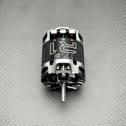 R1WURKS V30 17.5T (2025 ROAR Approved)