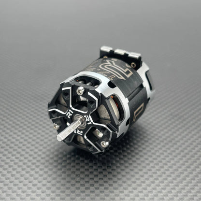 R1WURKS V30 17.5T (2025 ROAR Approved)