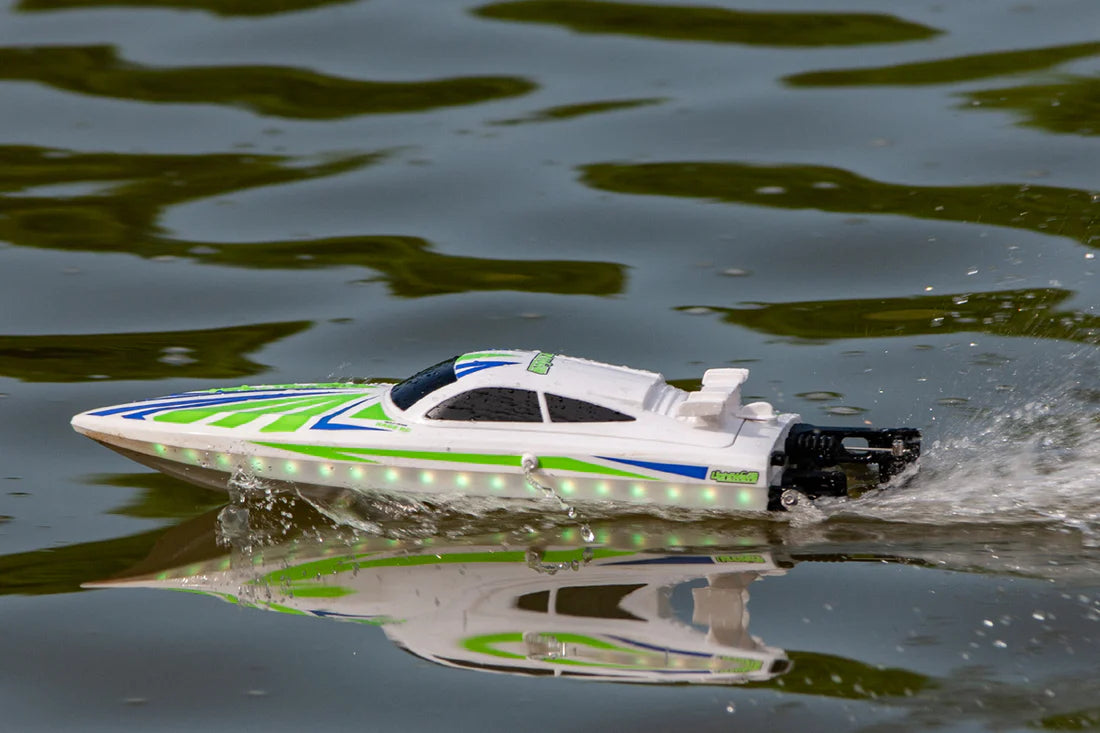 Rage RC LightWave 400BL RTR Boat